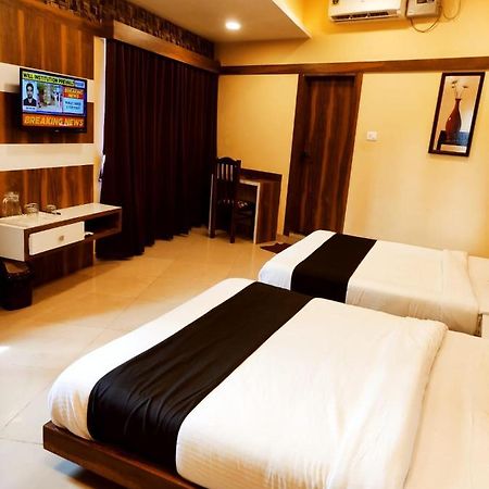 Hotel Keerthana Puttur Puttur  Eksteriør billede