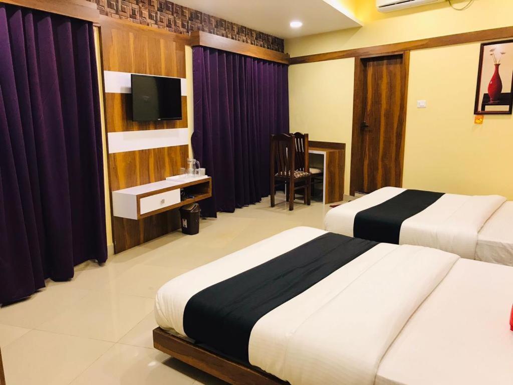 Hotel Keerthana Puttur Puttur  Eksteriør billede