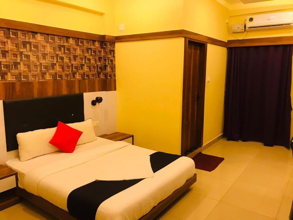 Hotel Keerthana Puttur Puttur  Eksteriør billede