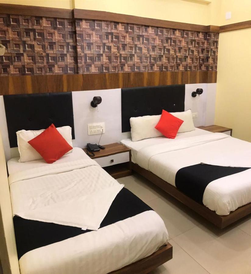 Hotel Keerthana Puttur Puttur  Eksteriør billede