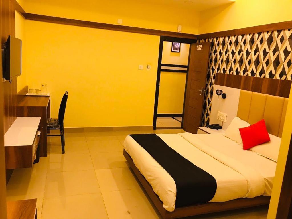 Hotel Keerthana Puttur Puttur  Eksteriør billede