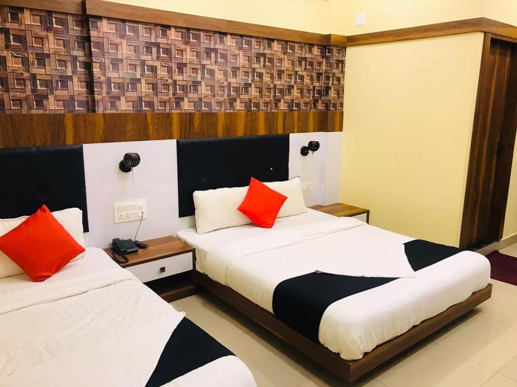 Hotel Keerthana Puttur Puttur  Eksteriør billede